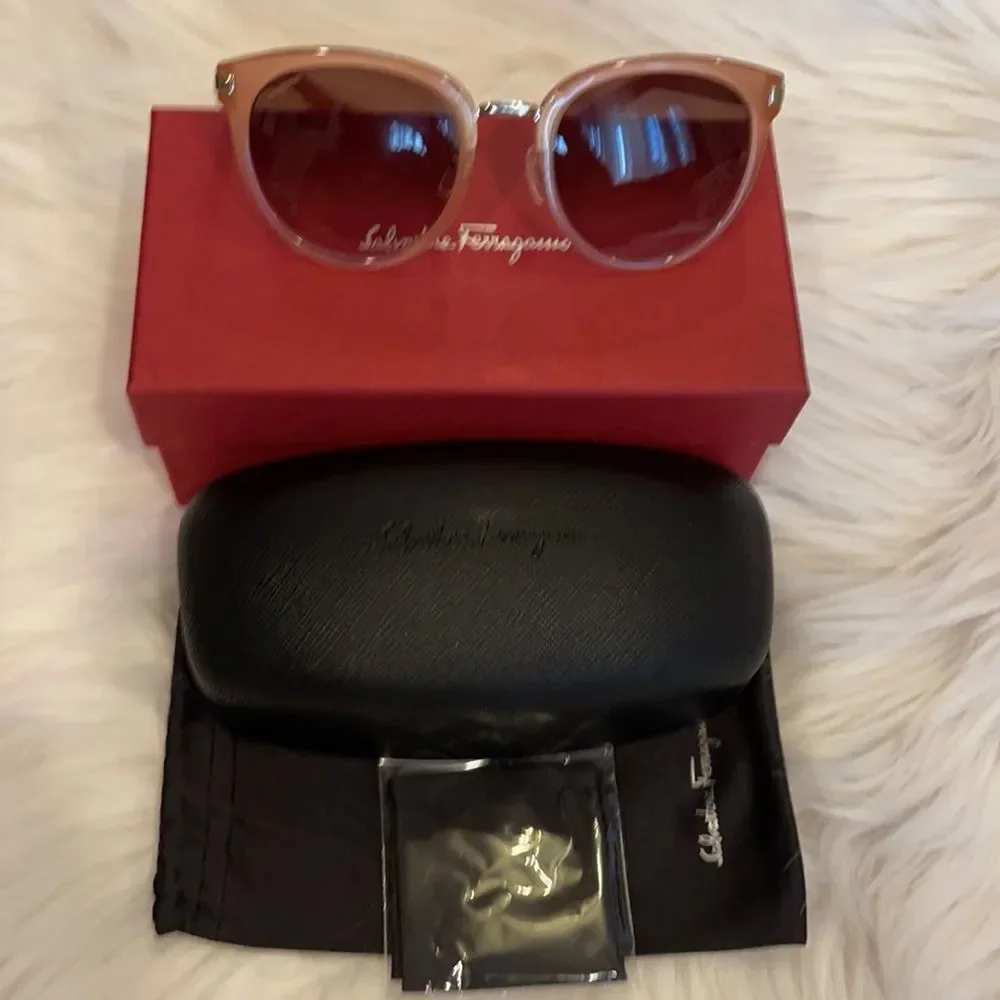 Salvatore Ferragamo Round Sunglasses
